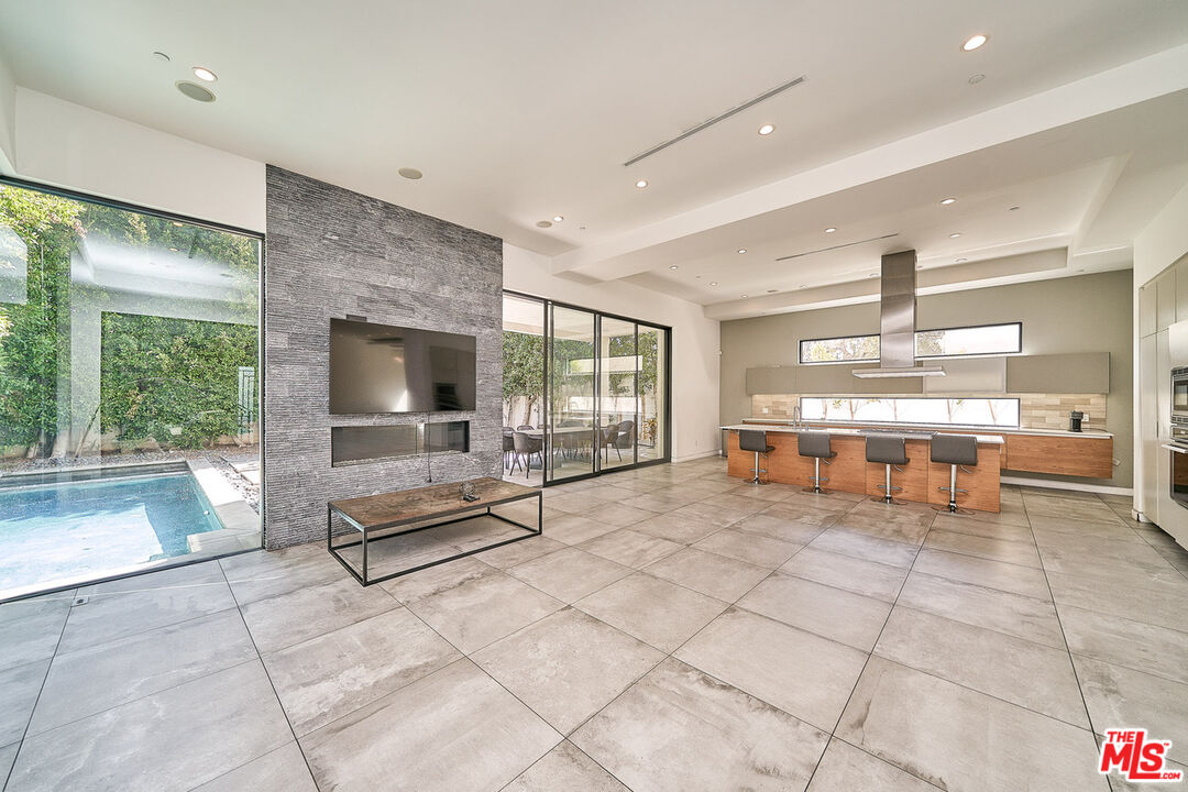 MLS #25591719 image #7