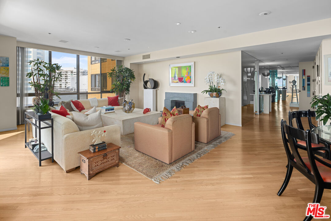 MLS #25591761 image #10