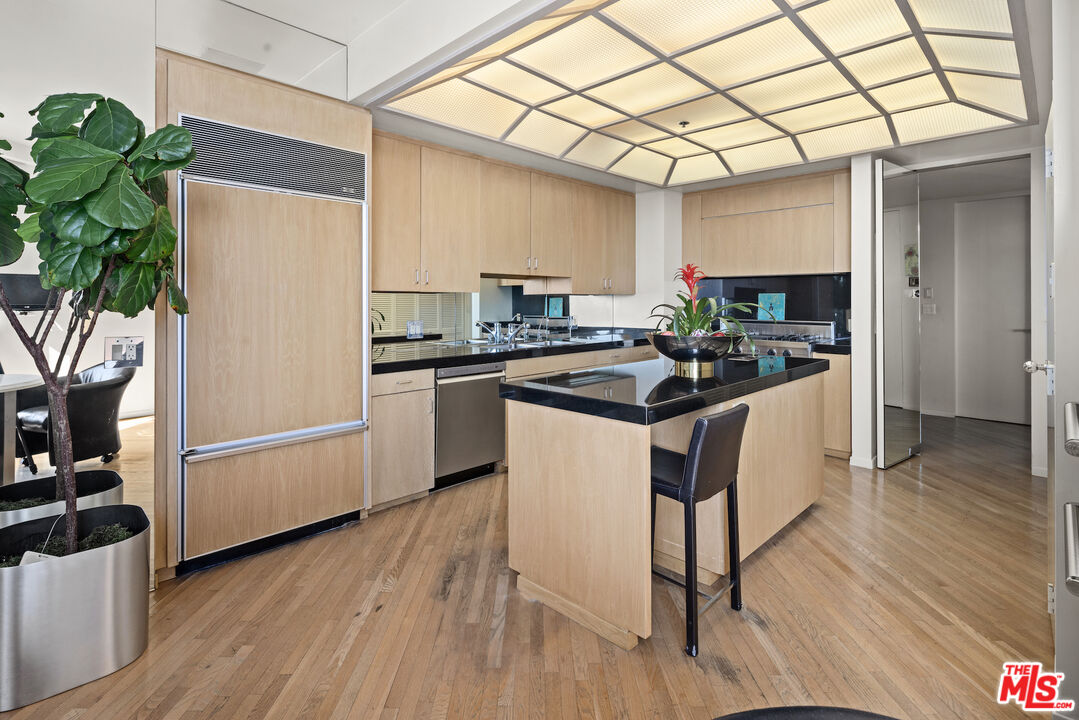 MLS #25591761 image #15