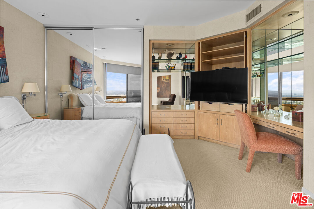 MLS #25591761 image #23