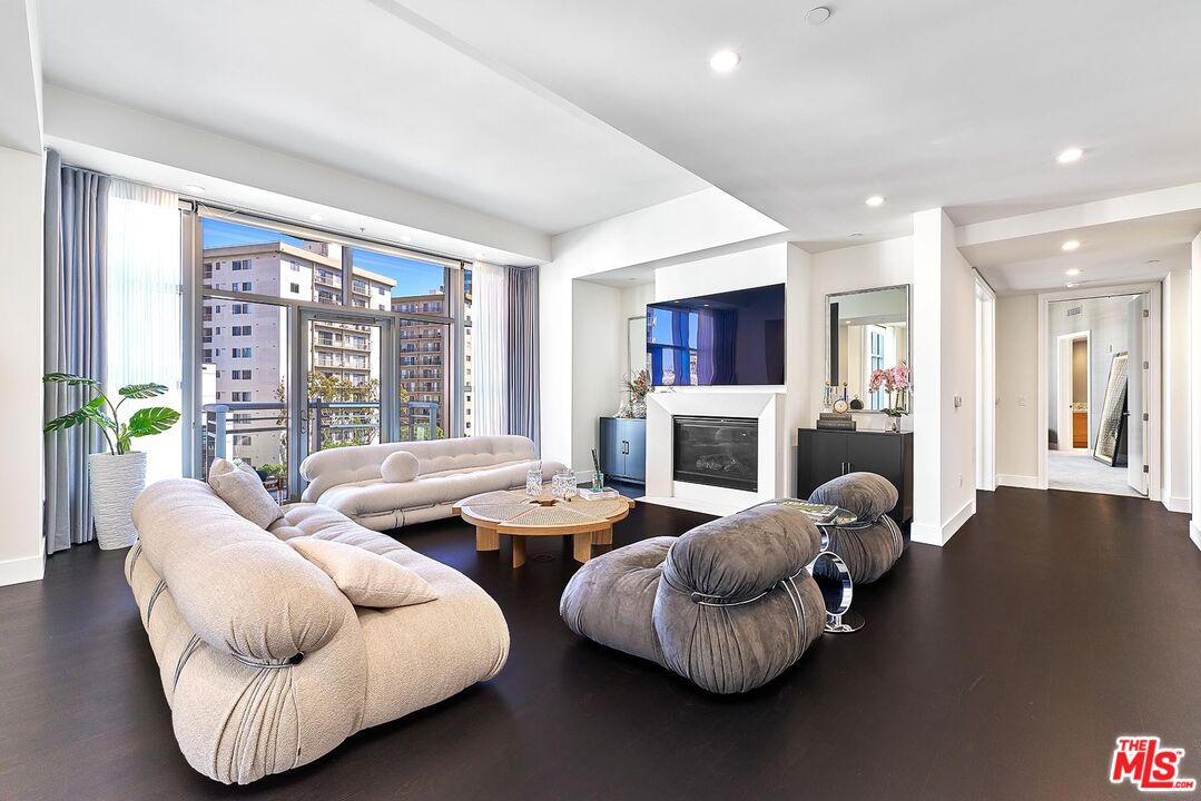 MLS #25591825 image #3