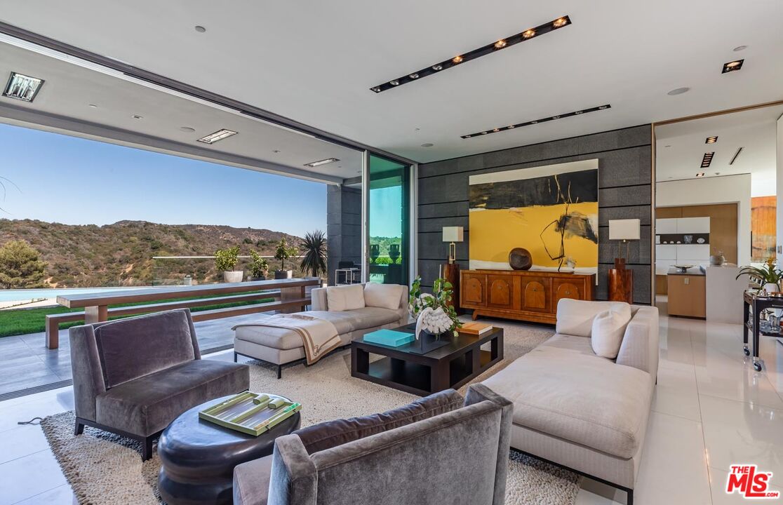 MLS #25591997 image #10