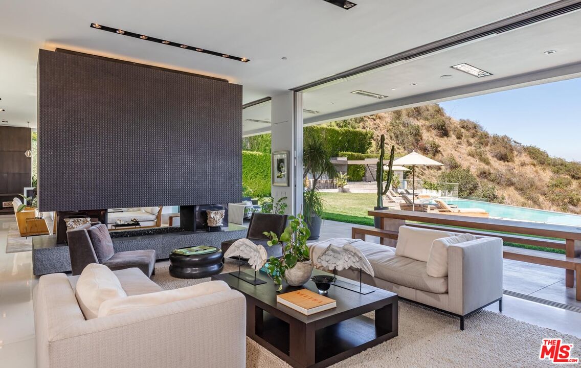 MLS #25591997 image #11