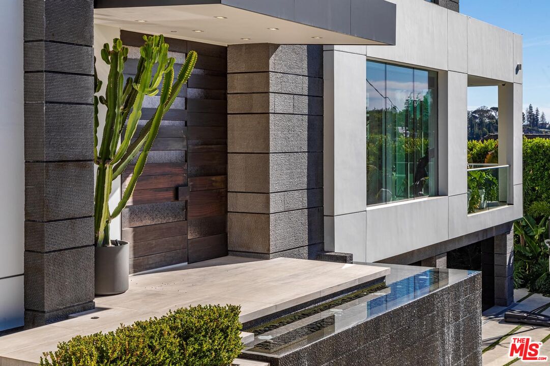 MLS #25591997 image #1