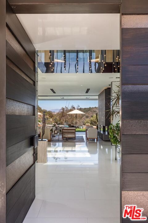 MLS #25591997 image #2