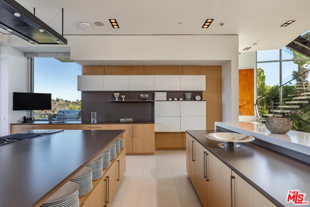 MLS #25591997 image #29