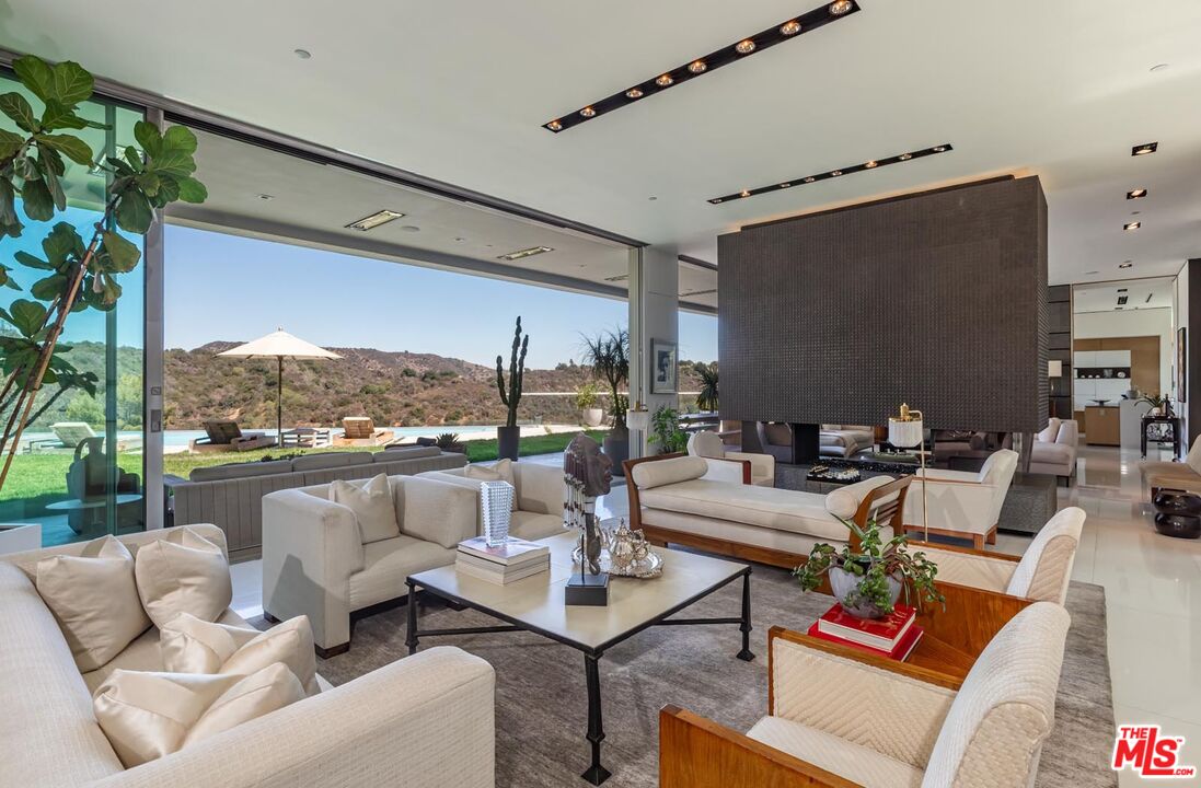 MLS #25591997 image #5