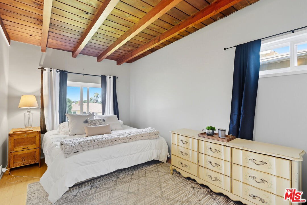 MLS #25592047 image #13