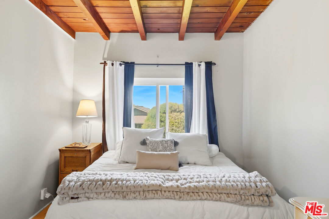 MLS #25592047 image #14