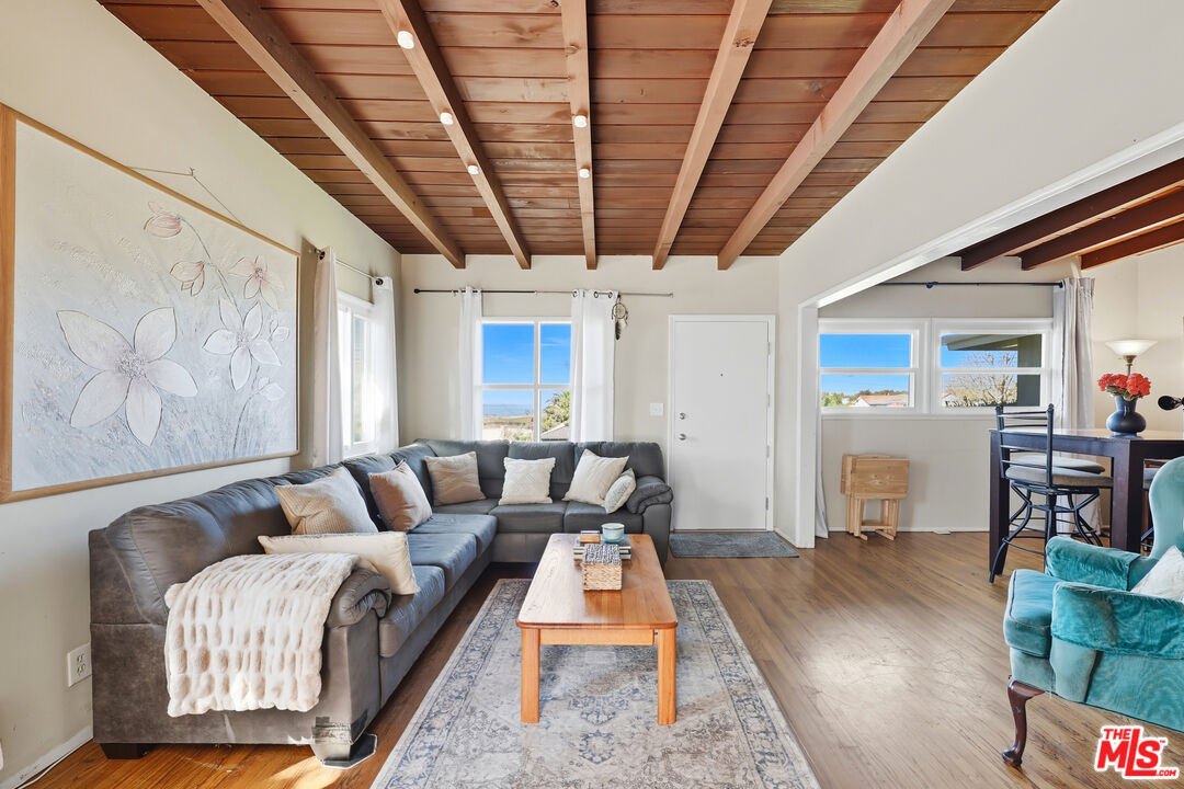 MLS #25592047 image #5