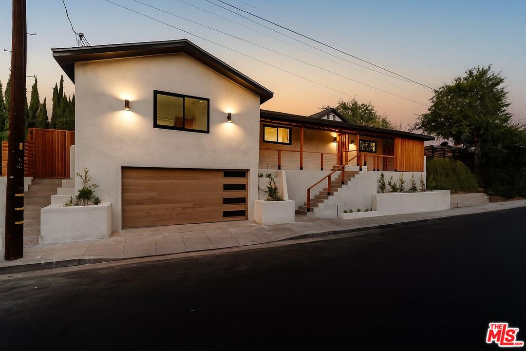 MLS #25592113 image #0