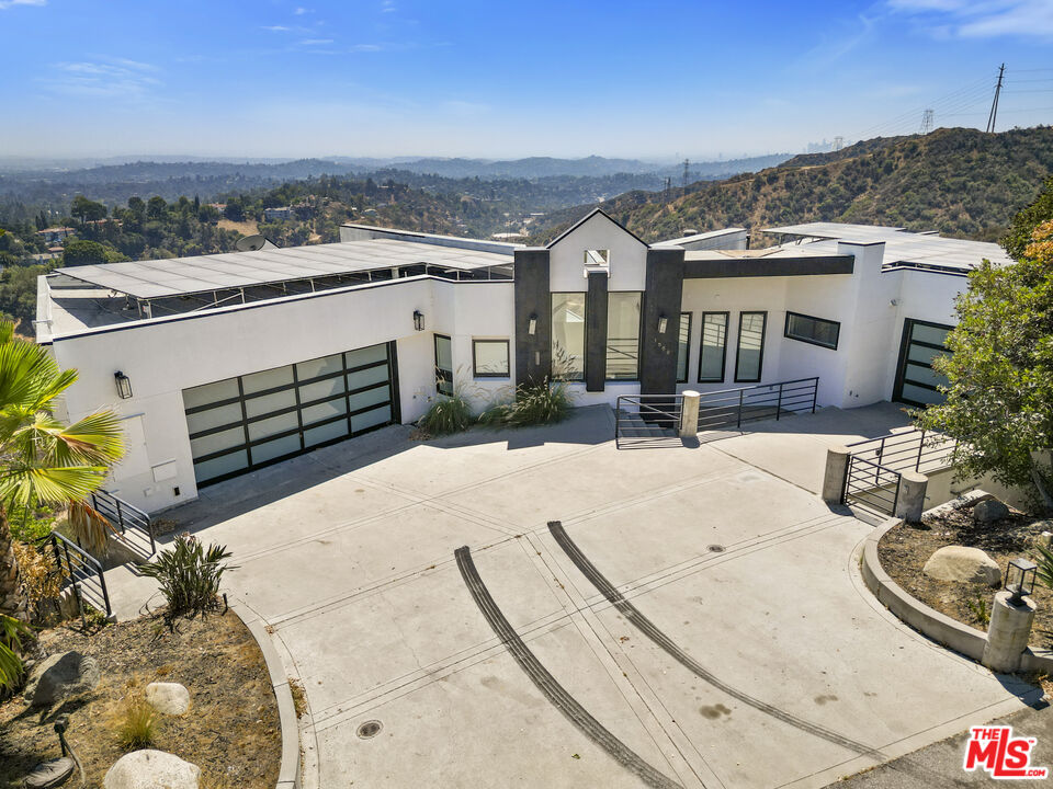 MLS #25592115 image #0