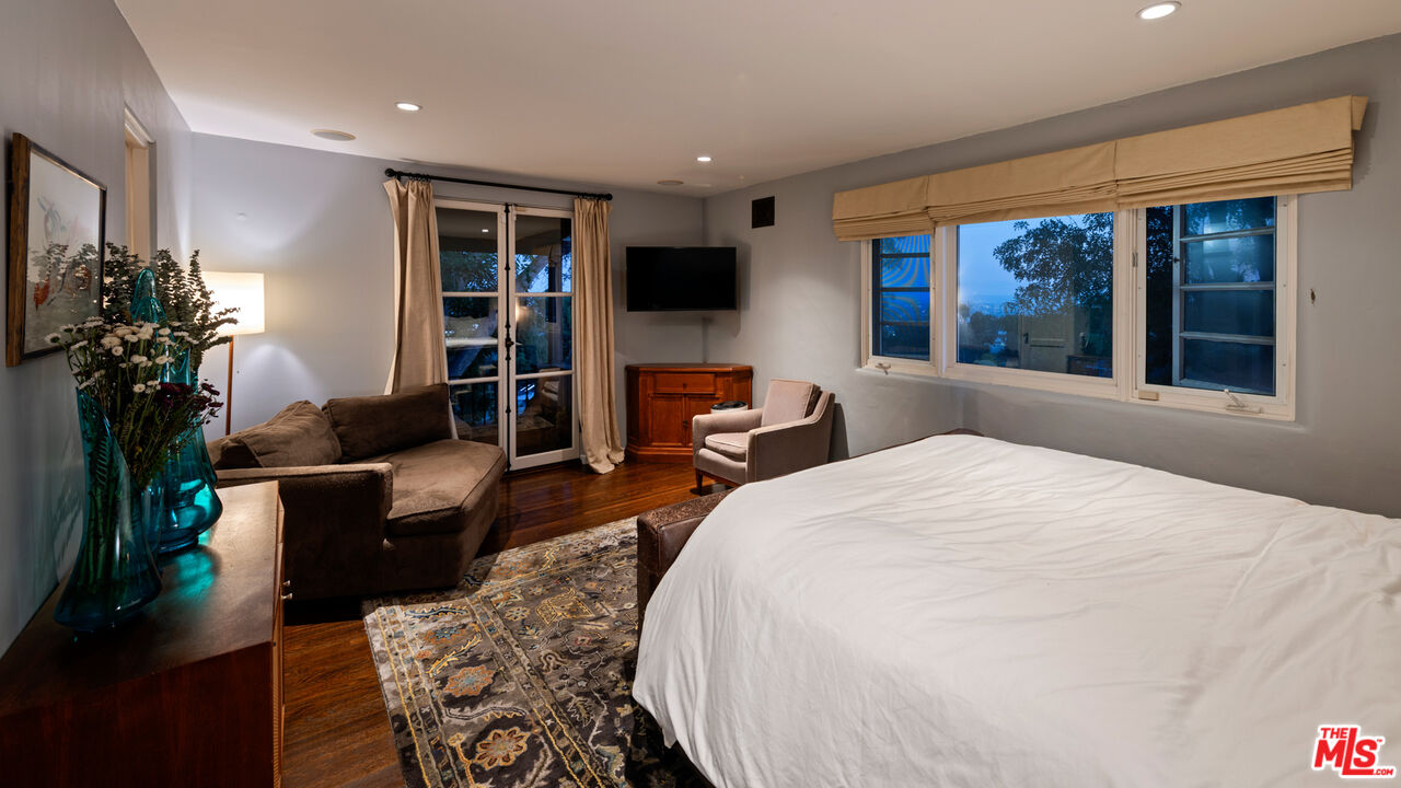 MLS #25592133 image #10