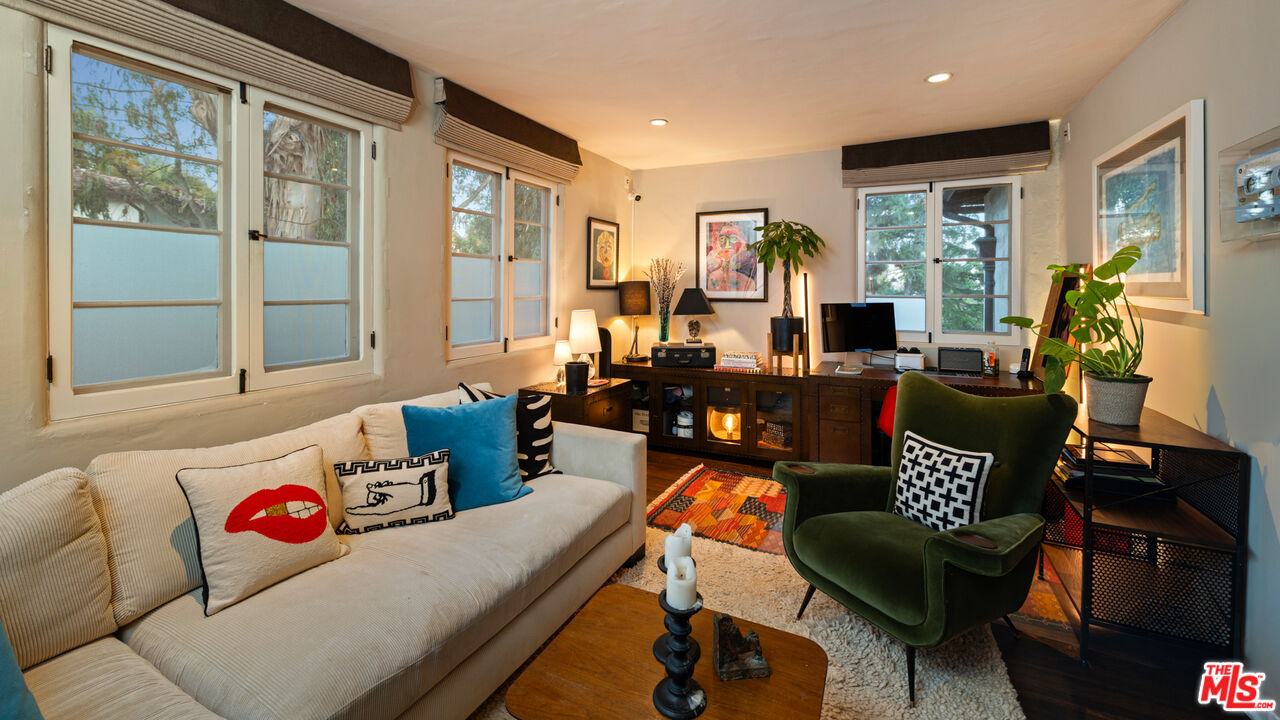 MLS #25592133 image #12