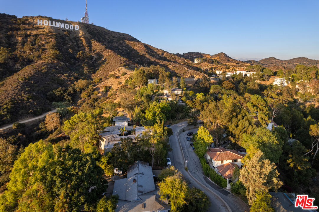 MLS #25592133 image #2