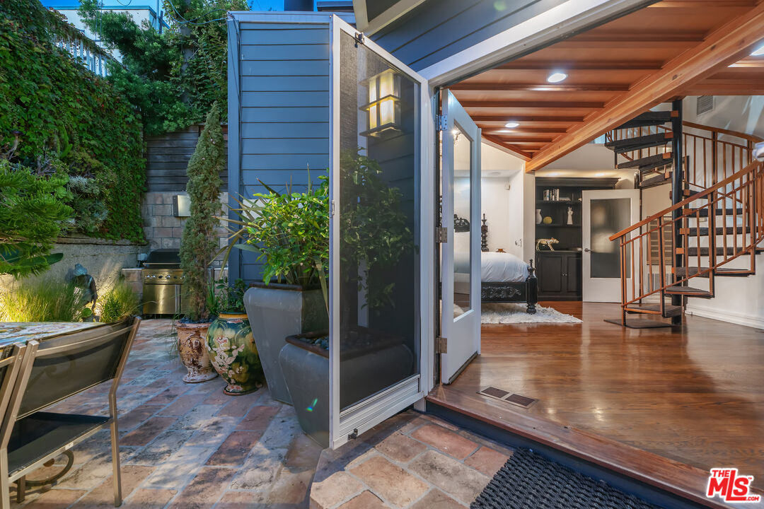 MLS #25592369 image #28