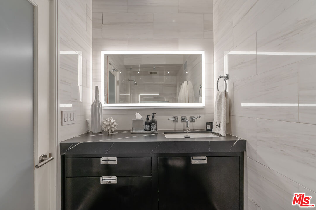 MLS #25592369 image #36