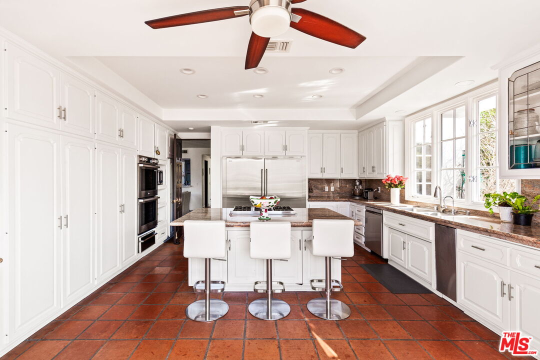 MLS #25592539 image #22