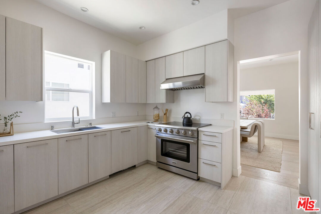 MLS #25592541 image #9