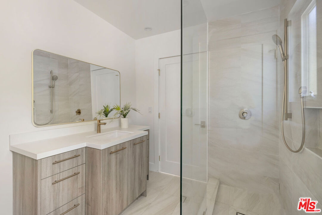 MLS #25592541 image #14