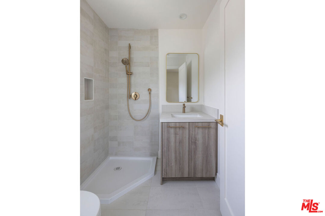 MLS #25592541 image #19