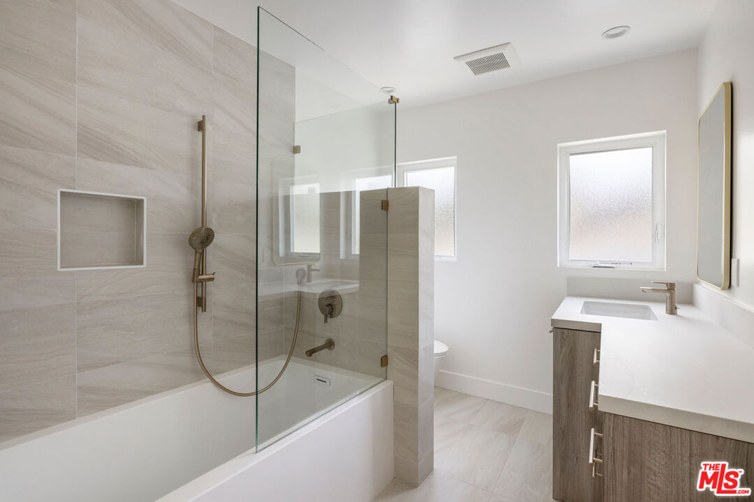 MLS #25592541 image #22