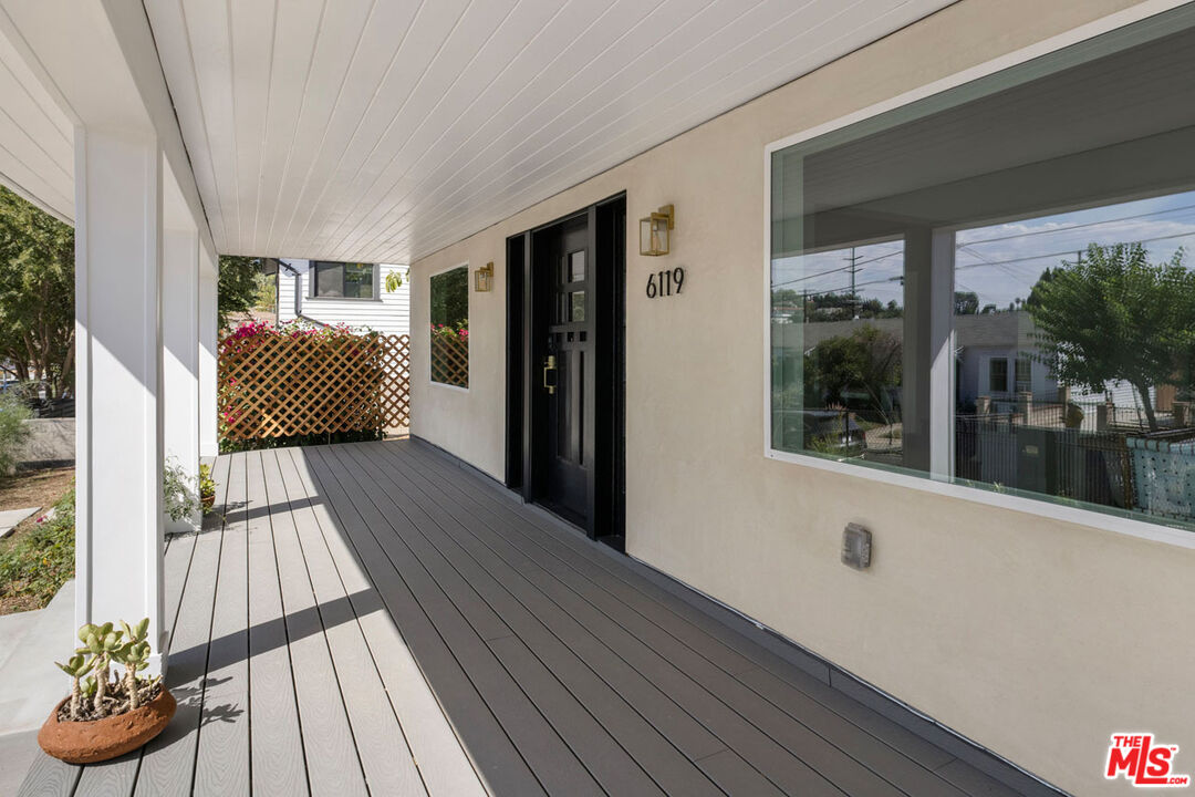 MLS #25592541 image #2