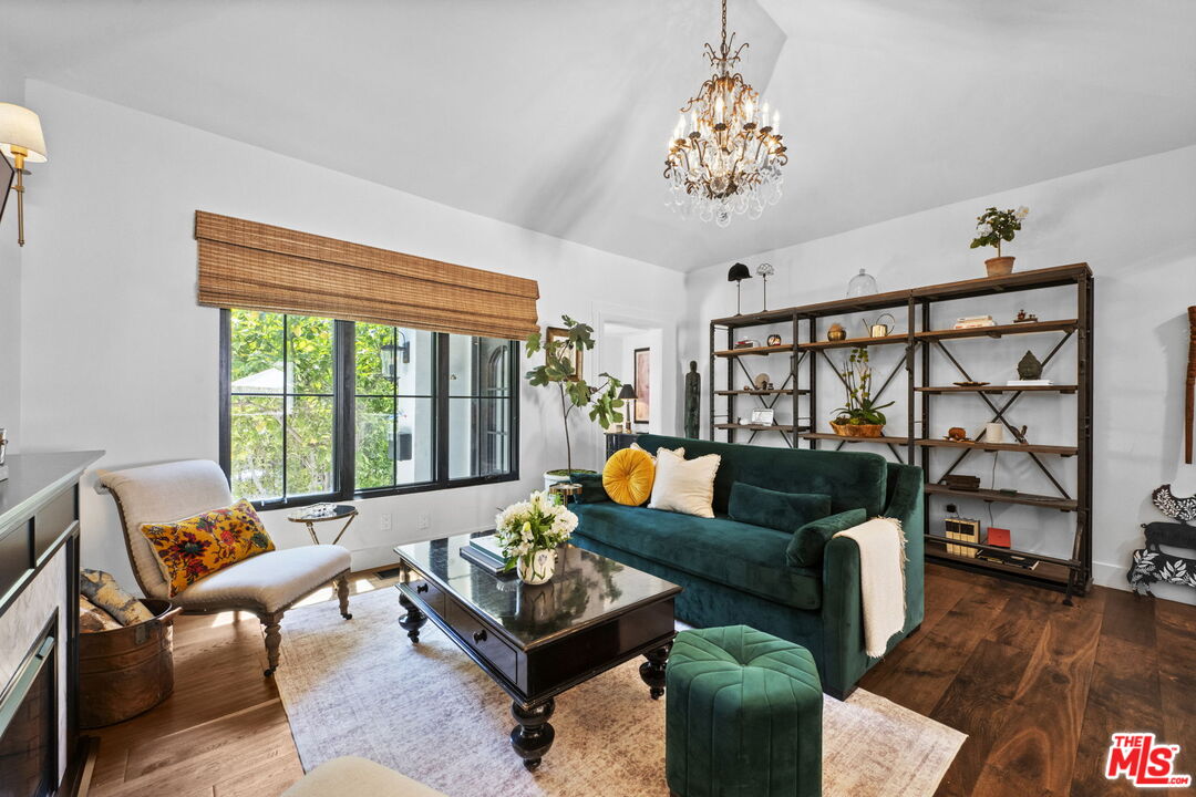 MLS #25592547 image #9