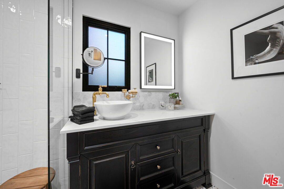 MLS #25592547 image #30