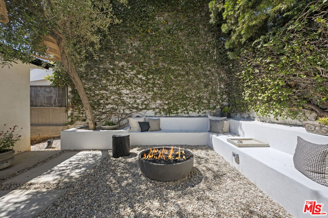 MLS #25592547 image #48