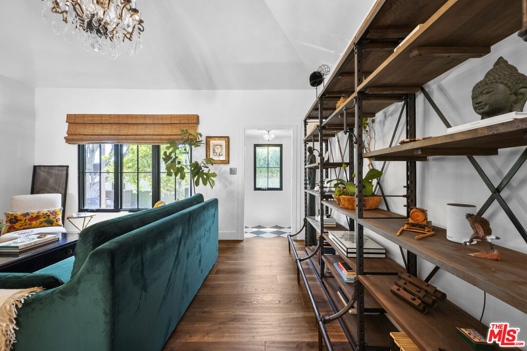 MLS #25592547 image #6