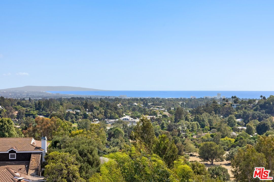 MLS #25592661 image #10