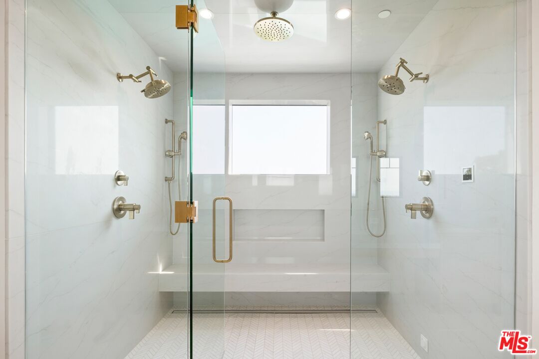 MLS #25592661 image #12