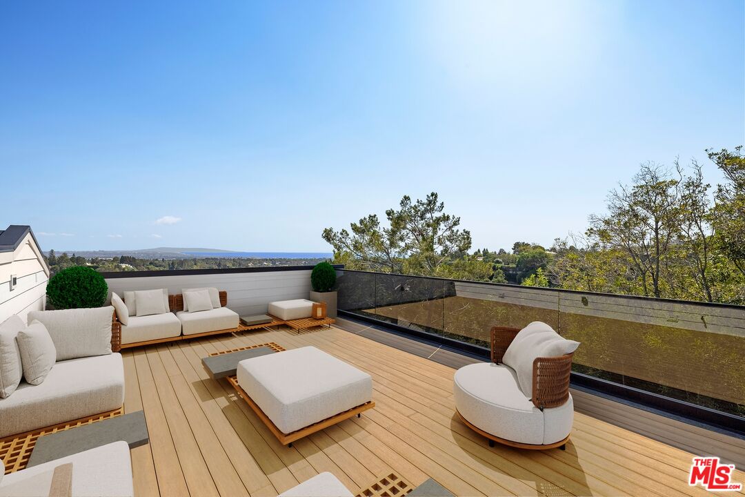 MLS #25592661 image #19