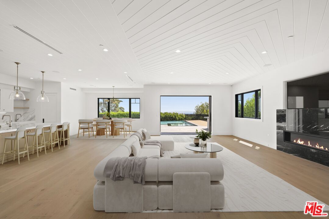 MLS #25592661 image #5