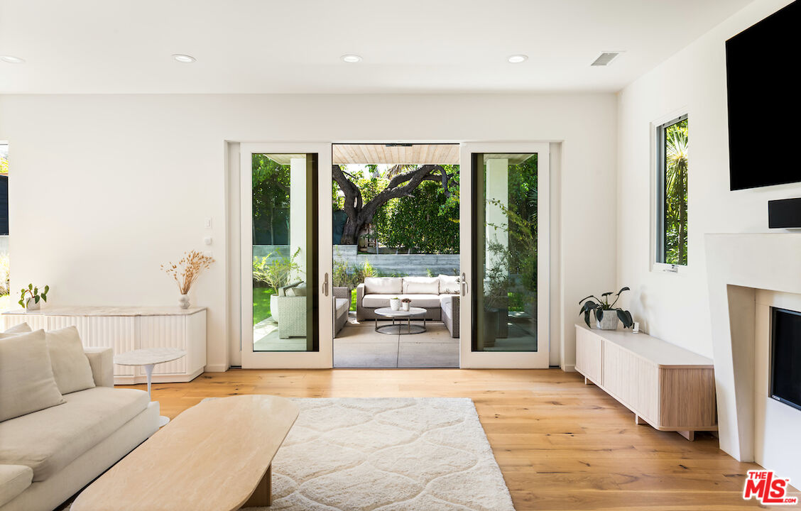 MLS #25592771 image #9