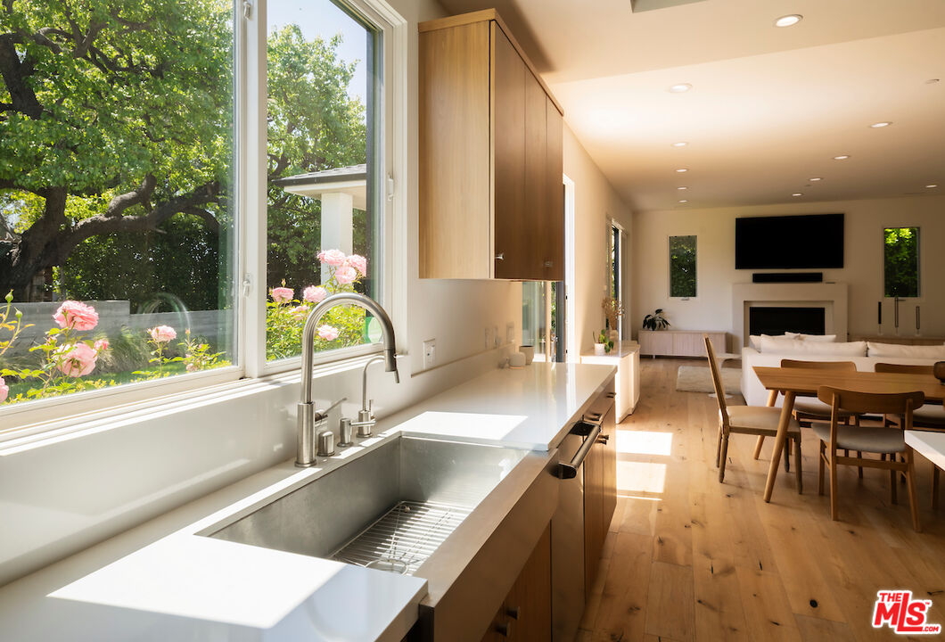 MLS #25592771 image #15