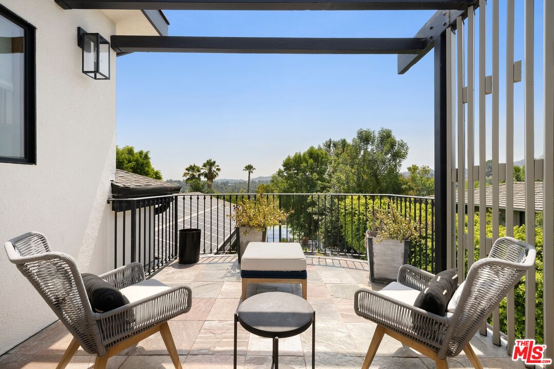 MLS #25592775 image #11