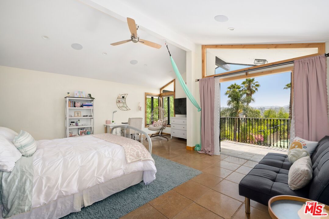 MLS #25592775 image #14