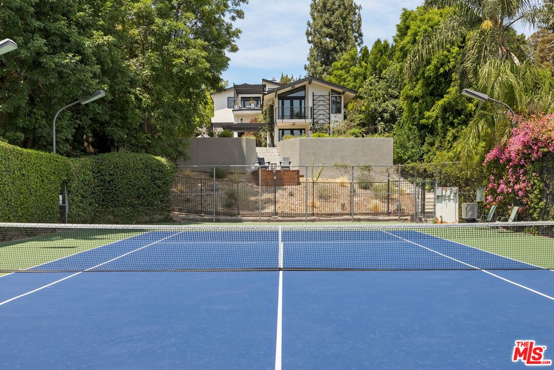 MLS #25592775 image #21