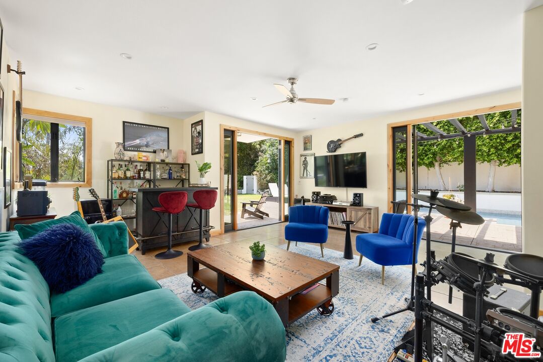 MLS #25592775 image #6