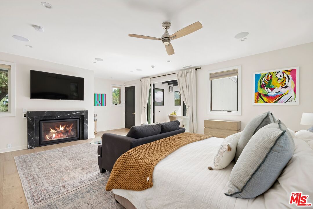 MLS #25592775 image #8