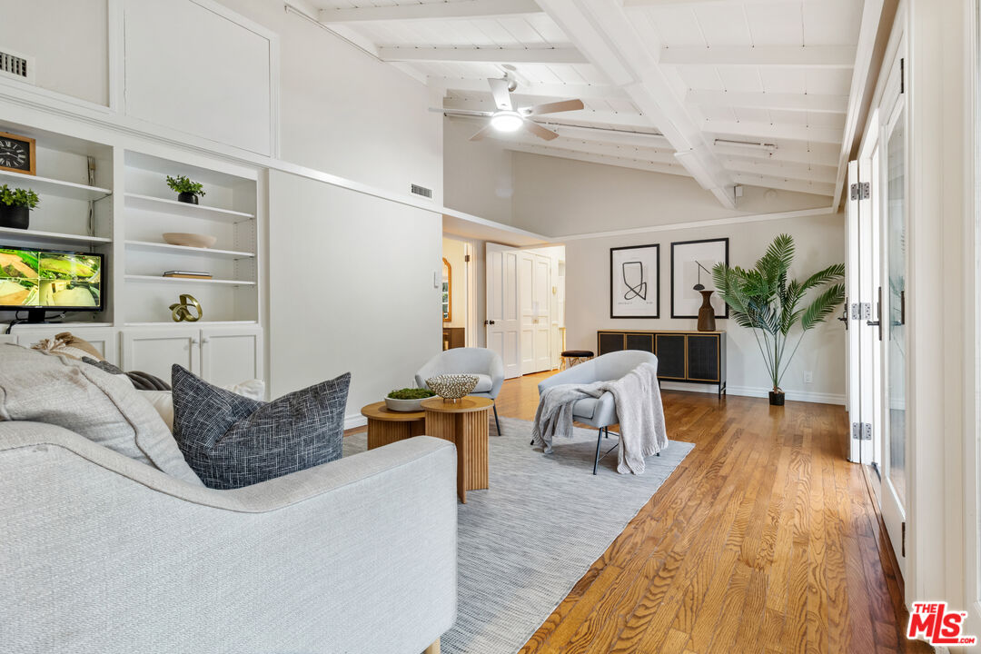 MLS #25592859 image #10