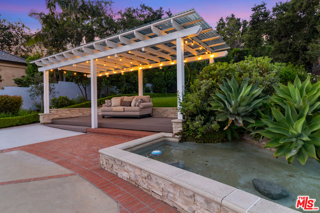 MLS #25592859 image #29