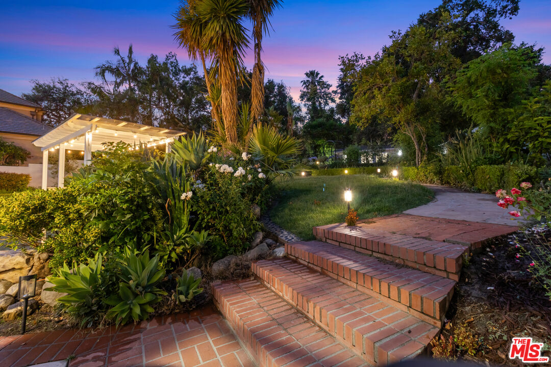 MLS #25592859 image #31