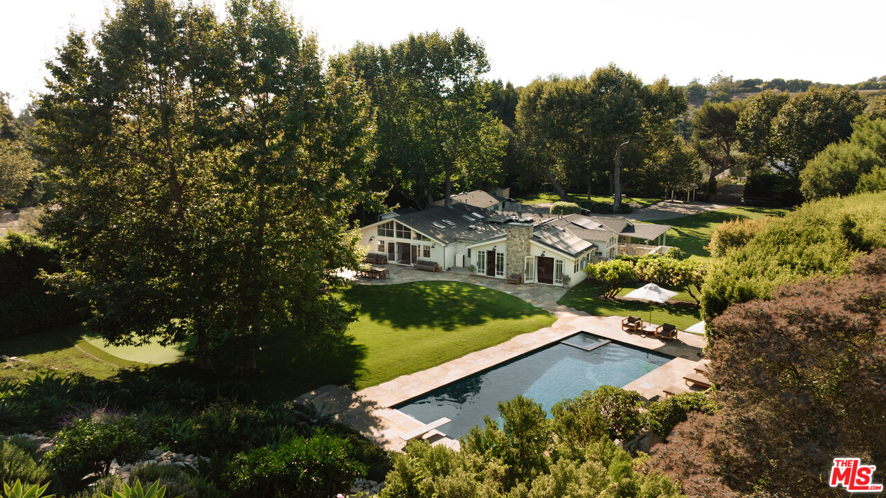 MLS #25592879 image #0