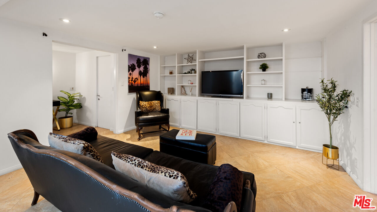 MLS #25593037 image #26