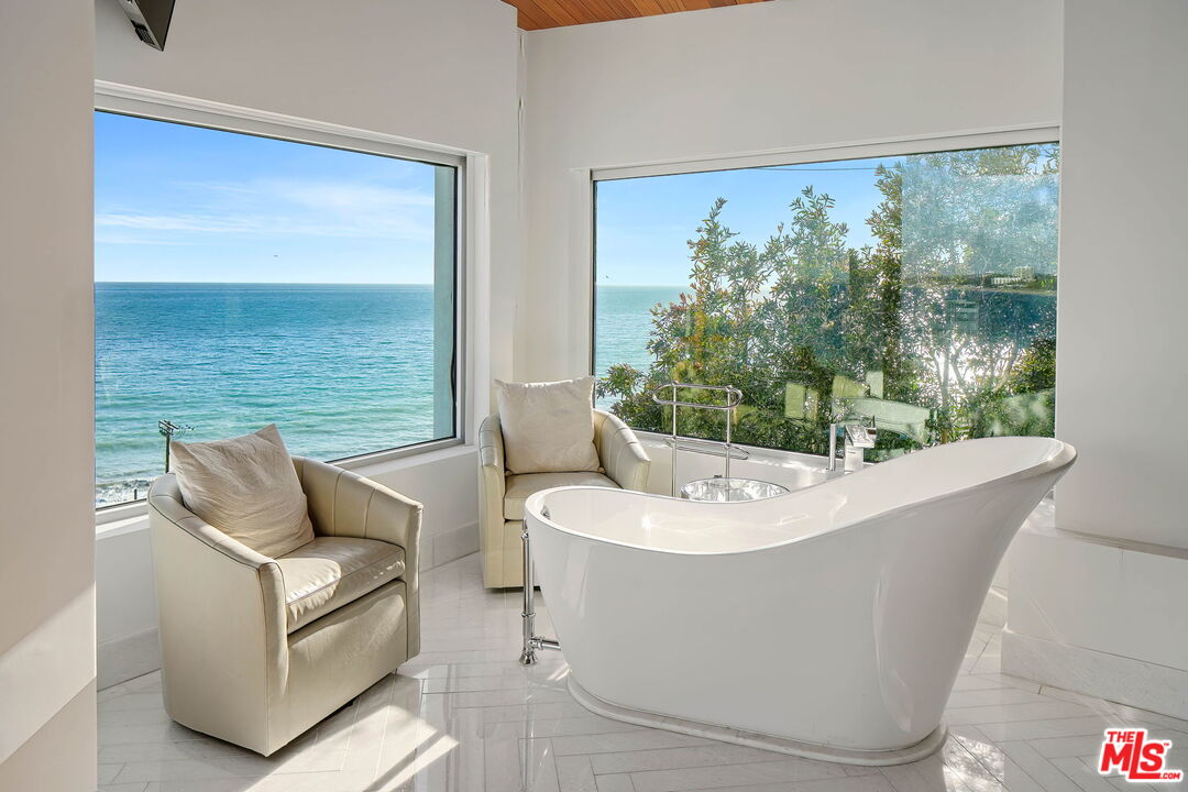 MLS #25593047 image #11