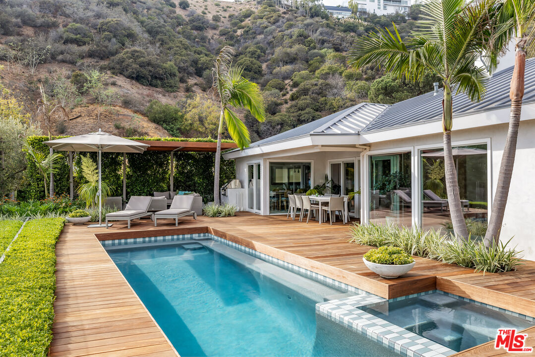 MLS #25593081 image #32