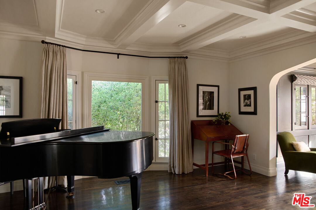 MLS #25593289 image #1